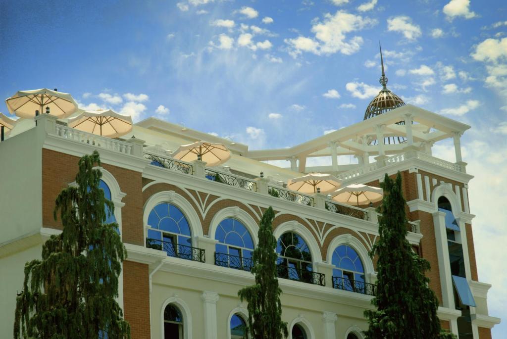 Batumi World Palace מראה חיצוני תמונה